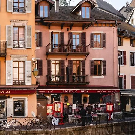 Apartment Le Balcon Perriere Ii - Charming With Direct View Of The Thiou